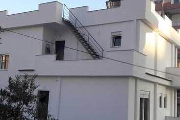 پانسیون Villa Orkidea