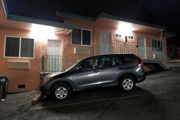 هاستل Travis Lodge Motel 16