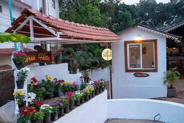تختخواب و صبحانه Harmal S Residency