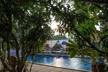 تختخواب و صبحانه Harmal S Residency