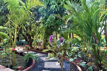 تختخواب و صبحانه Harmal S Residency