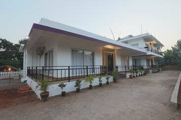 تختخواب و صبحانه Harmal S Residency