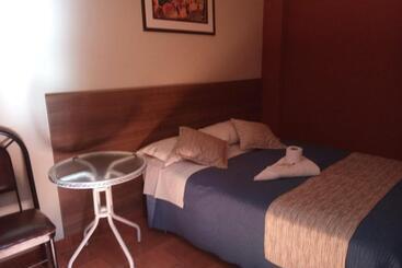هاستل Cálido Hostal