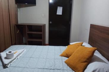 هاستل Cálido Hostal
