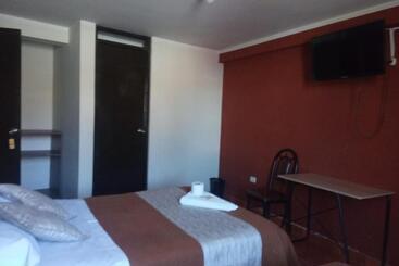 هاستل Cálido Hostal