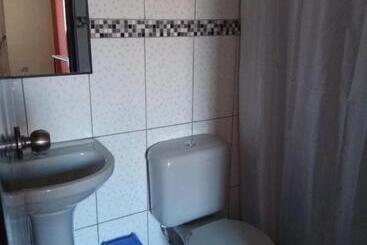 هاستل Cálido Hostal