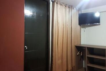 هاستل Cálido Hostal