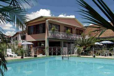 هتل Hôtel Tombontsoa