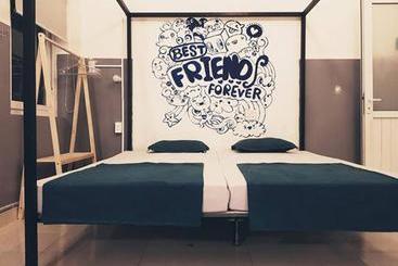 هتل Kaka Homestay  Hostel Quy Nhon