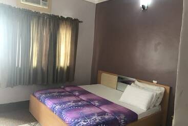 Meadway Luxury Hotels