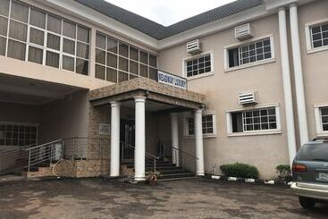 Meadway Luxury Hotels