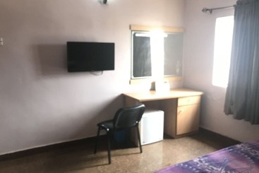 Meadway Luxury Hotels