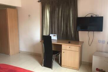 Meadway Luxury Hotels