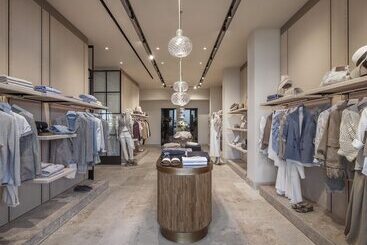 استراحتگاه Rosewood Miramar Beach