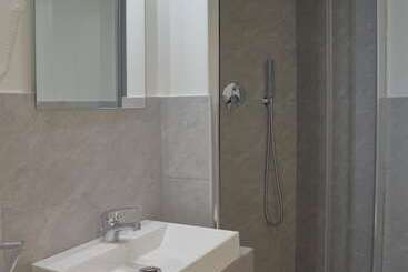 تختخواب و صبحانه Dimora Dell Arte   Foresteria Lombarda Smart Rent