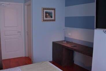 تختخواب و صبحانه Dimora Dell Arte   Foresteria Lombarda Smart Rent