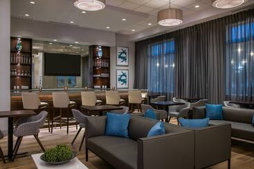 هتل Fairfield Inn & Suites By Marriott Dayton
