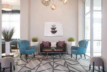 هتل Fairfield Inn & Suites By Marriott Dayton