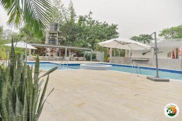 هتل Finca Naranjal