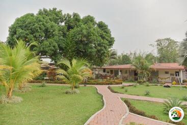 هتل Finca Naranjal
