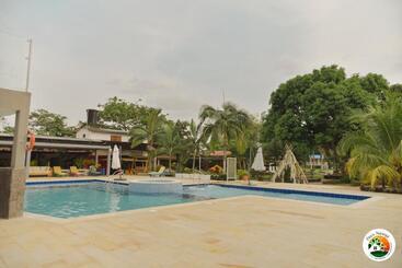 هتل Finca Naranjal