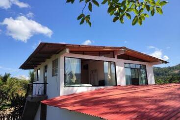 پانسیون Casa De Campo Villa Maria