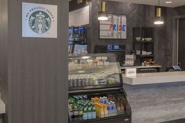 هتل Courtyard By Marriott Halifax Dartmouth