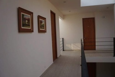 هتل Villa Oasis