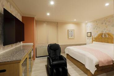 ホテルバースデー岐阜西店 Hotel Birthday Gifuwest