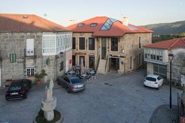 هتل O Balcon Da Ribeira