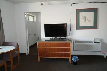 هتل River Park Inn