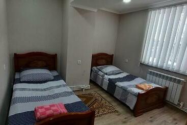 پانسیون Dream House & Hostel