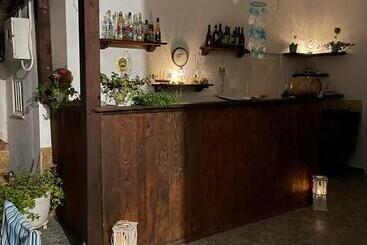 Apartments Athina Orikum