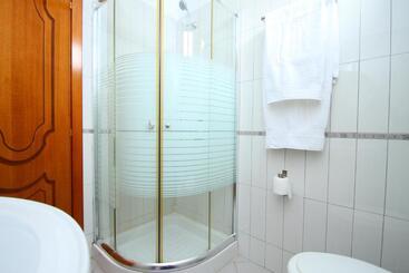 Apartments Athina Orikum