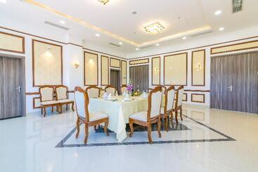 Navy Hotel Cam Ranh