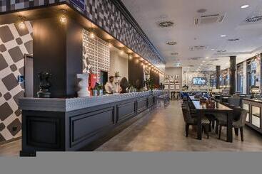 Отель Holiday Inn The Niu, Square Mannheim, An Ihg