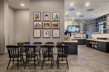 هتل Holiday Inn   The Niu, Square Mannheim, An Ihg