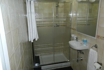پانسیون Hostal El Rincon De Carlota