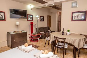 پانسیون Jovan Apartments