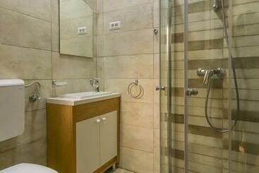 پانسیون Jovan Apartments
