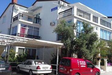 Apartmani Liberan Neum