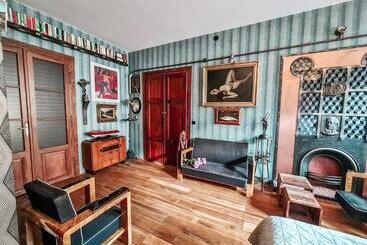 هتل Divna Pani Luxury Gallery Rooms