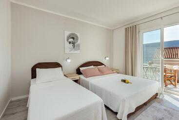پانسیون Apartmani Vico