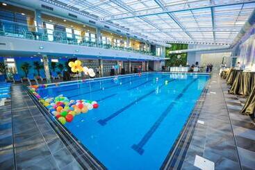 استراحتگاه Luani A Spa & Wellness Center