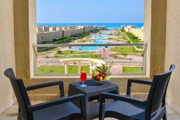 استراحتگاه Tolip North Coast