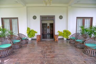 White Ro Resort