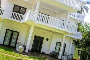 White Ro Resort