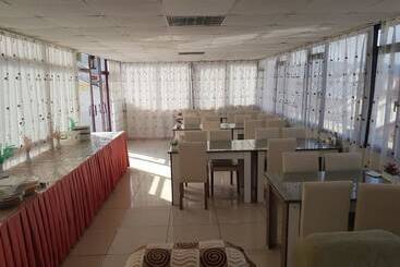 تختخواب و صبحانه Feryil Centrum