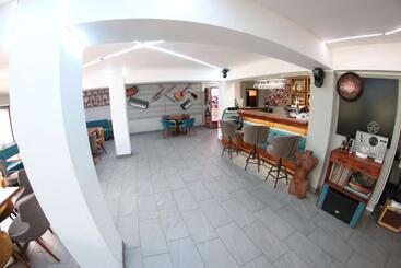 هتل Casa Bucovineana