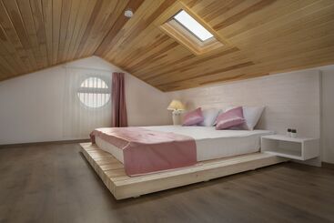Kybele Suites